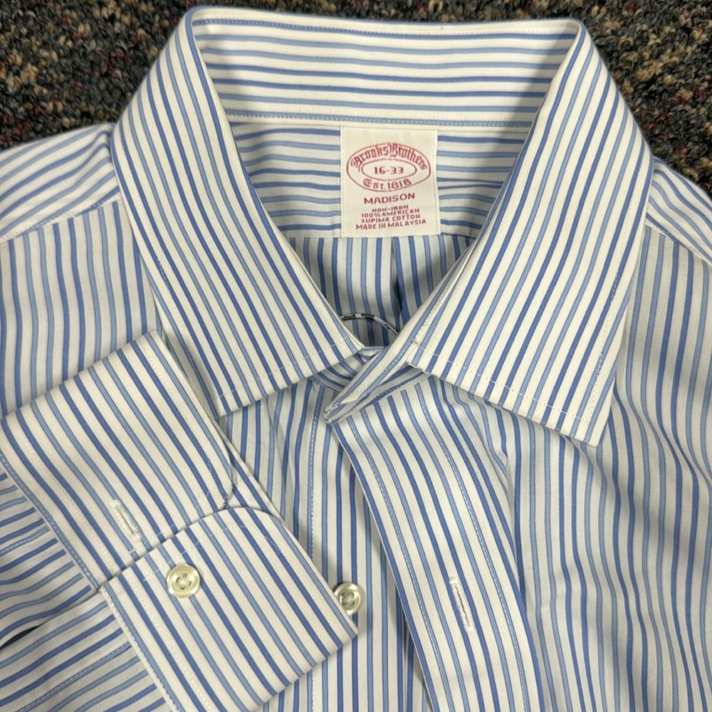 Brooks Brothers Regent Men's 16 Blue White Stripe Long Sleeve Shirt.